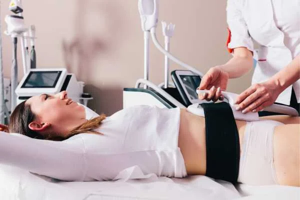 woman having body sculpting to help improve her body image and her mental health Sevenoaks